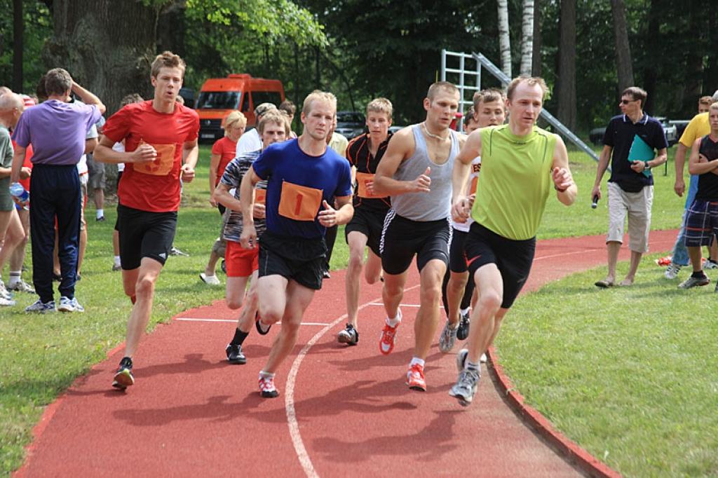 Novada vasaras sporta spēles: noskaidro uzvarētājus