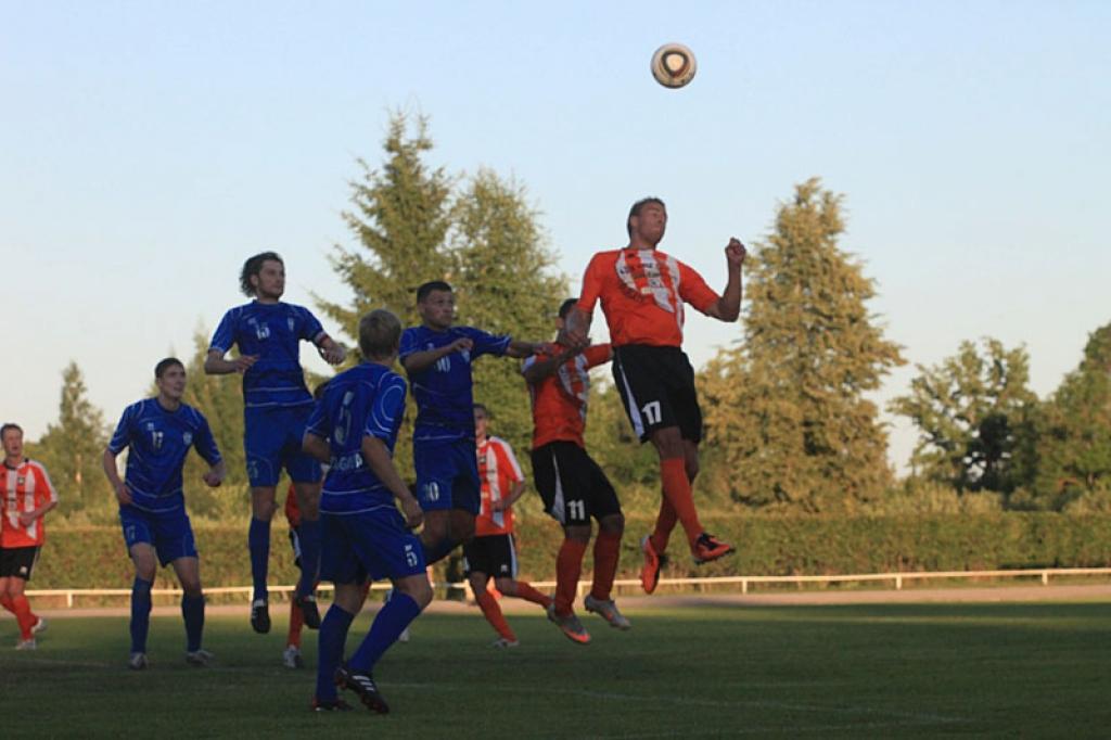 Futbols: FB "Gulbene" ar 2:4 piekāpjas FC "Daugava"
