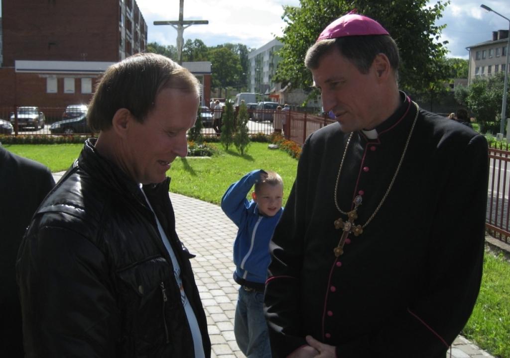 Pāvests izrāda labvēlību Rīgas arhibīskapam