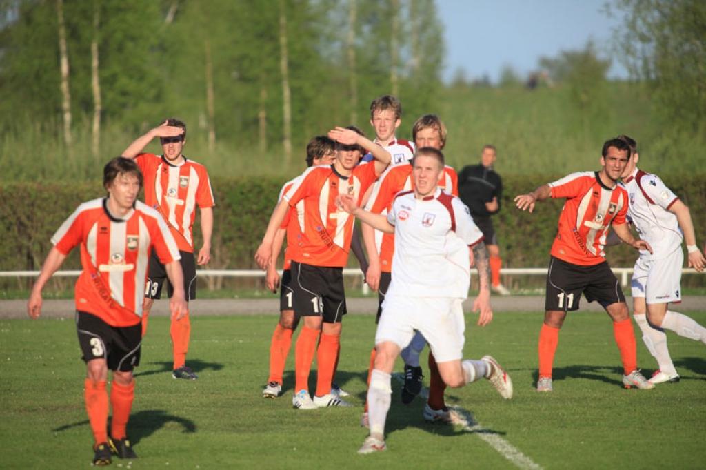 Futbols: mūsējie ventspilniekiem zaudē - 0:2