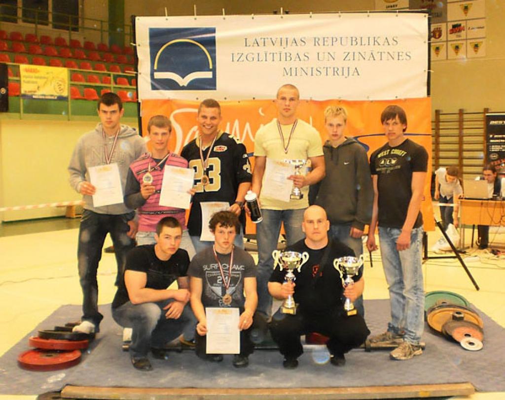 Latvijas čempionātā – lieliski rezultāti