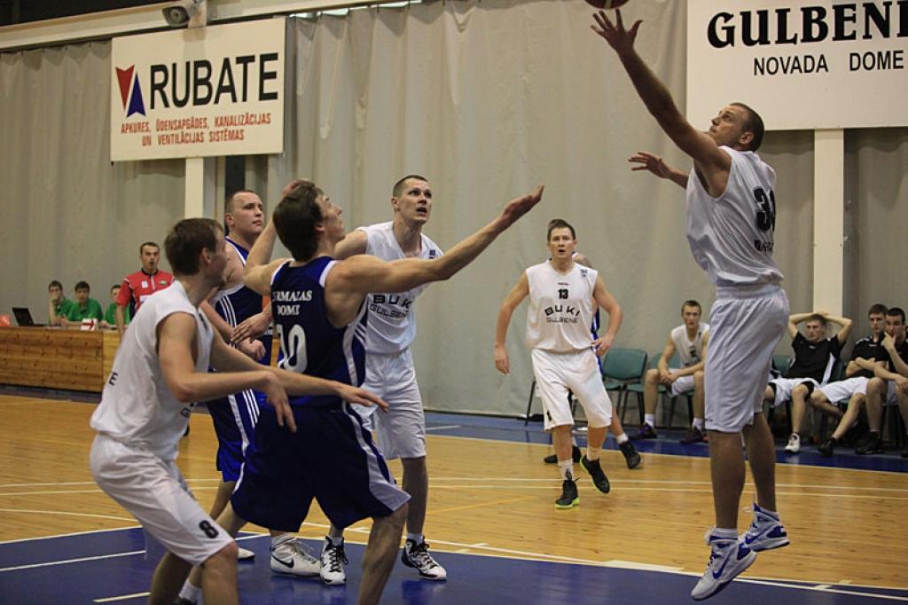 Basketbols: Buki uzvar, cīņa par bronzu turpināsies Jūrmalā