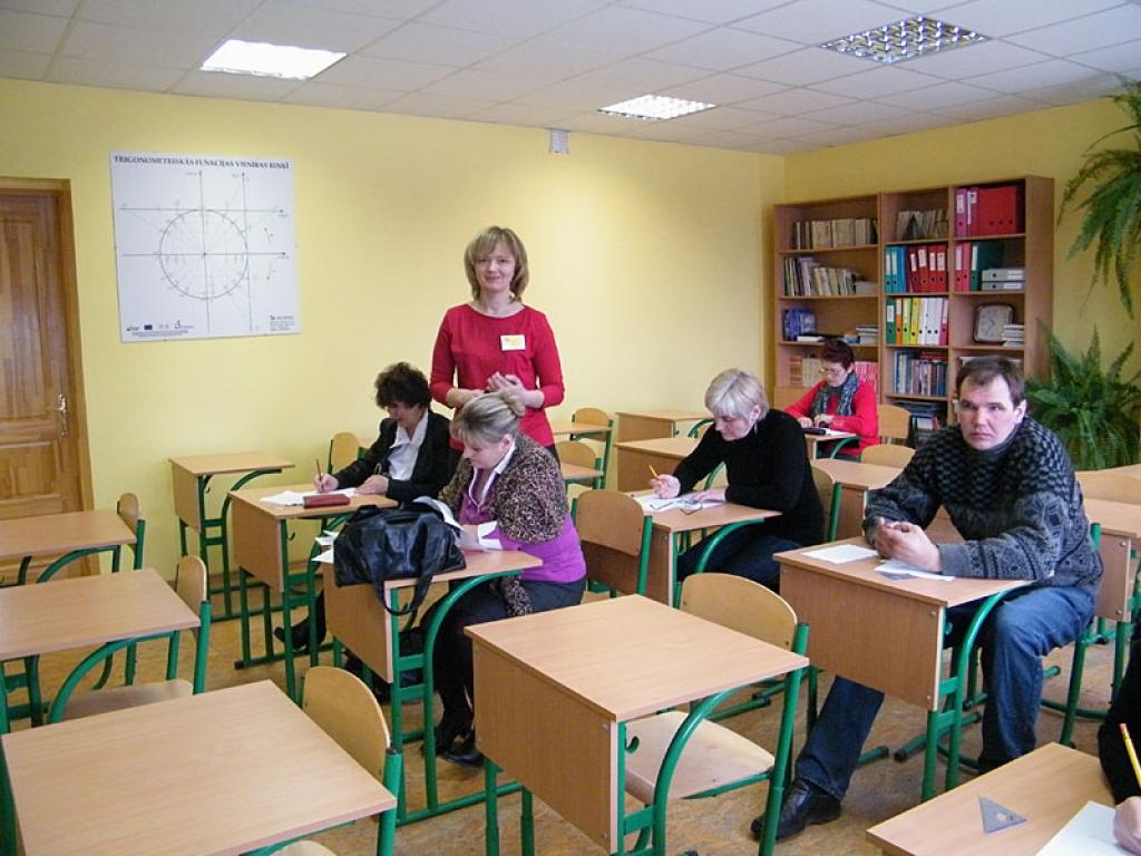 Vecāki iejūtas skolēnu lomā