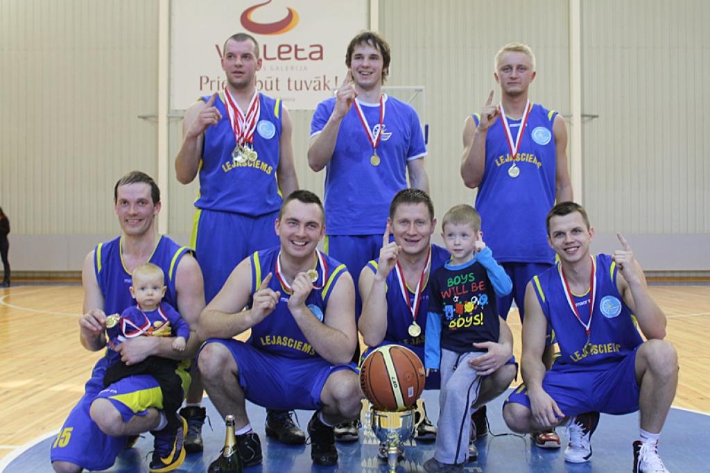 Beidzas novada atklātais basketbola čempionāts