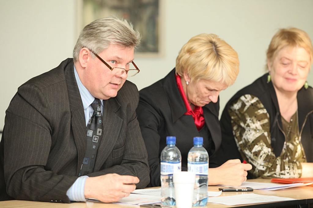 Šodien "Dzirkstelē": Arī laukos skolām jābūt