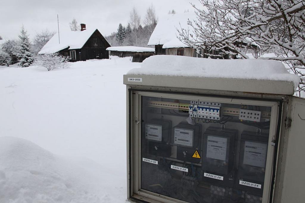 Iedzīvotāji jau tagad taupa elektrību