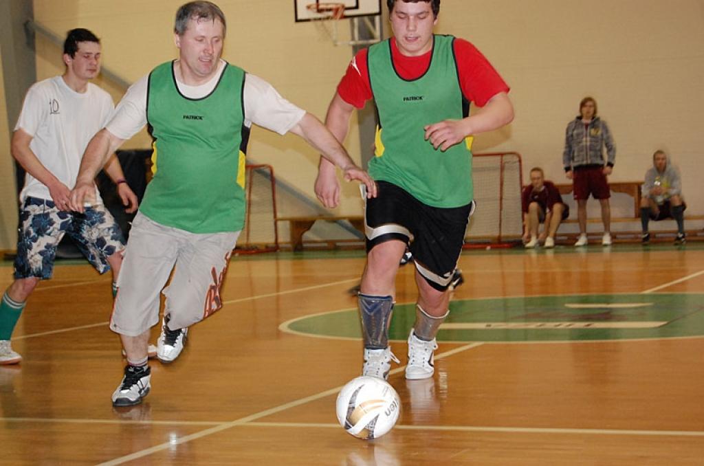 Tirzā sācies čempionāts telpu futbolā