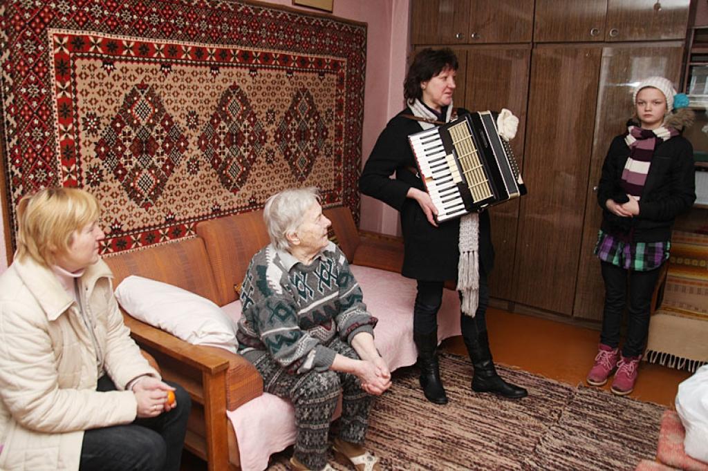 Svētkos dāvā prieku