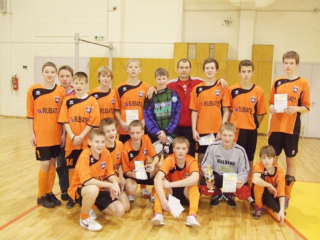 Telpu futbola turnīrā gulbeniešiem - 2.vieta