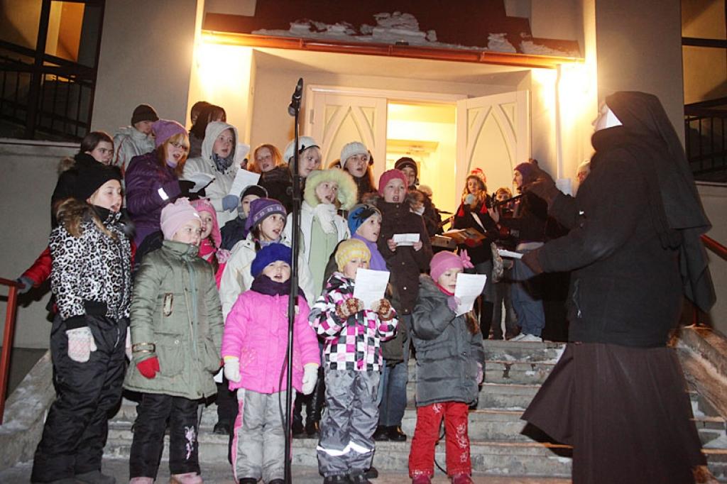 Pirmā advente pulcina gulbeniešus