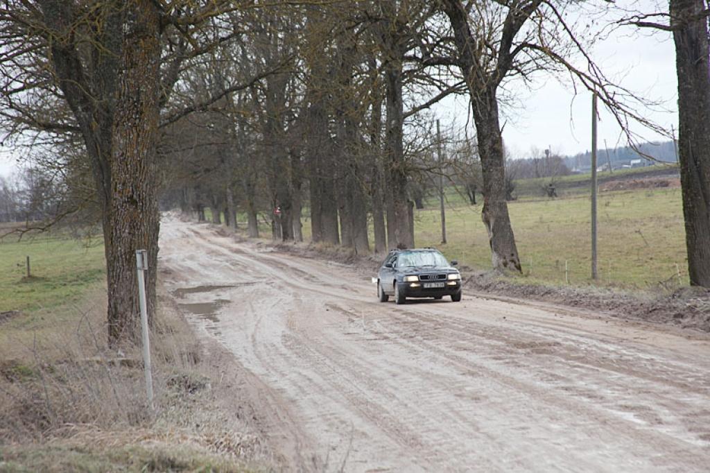 Uz laiku ierobežos transporta kustību