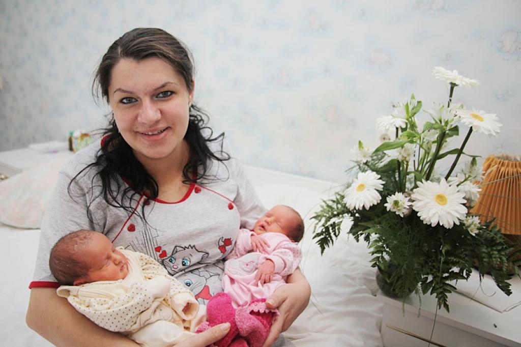 Lāčplēša dienas priekšvakarā pasaulē nāk dvīnītes