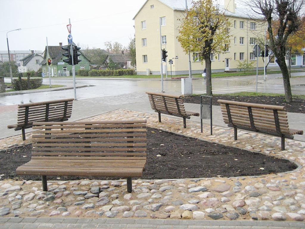 Ko stādīs dobē pa vidu soliņiem?
