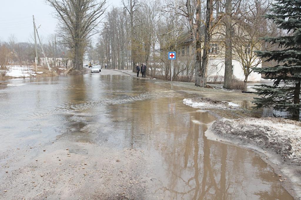 Ceļš pie slimnīcas atkal ir vaļā