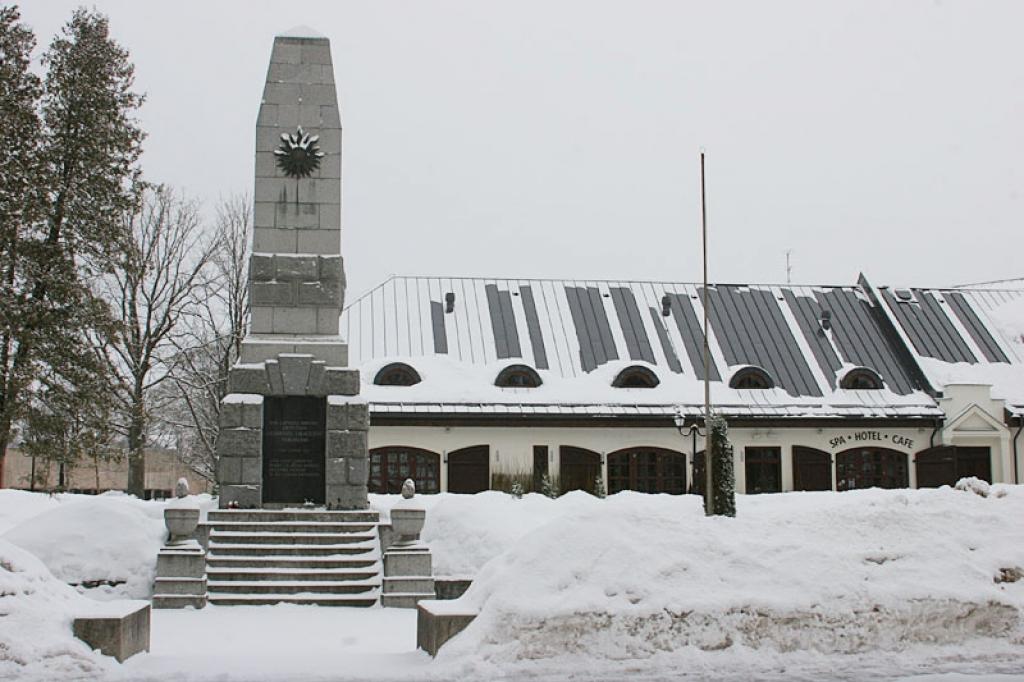 Novada leģionāri 16.martu pavada mājās