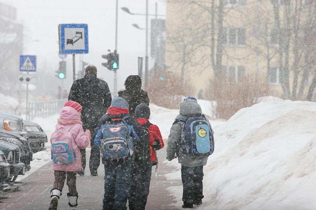 Apseko skolas, lai spriestu par to nākotni
