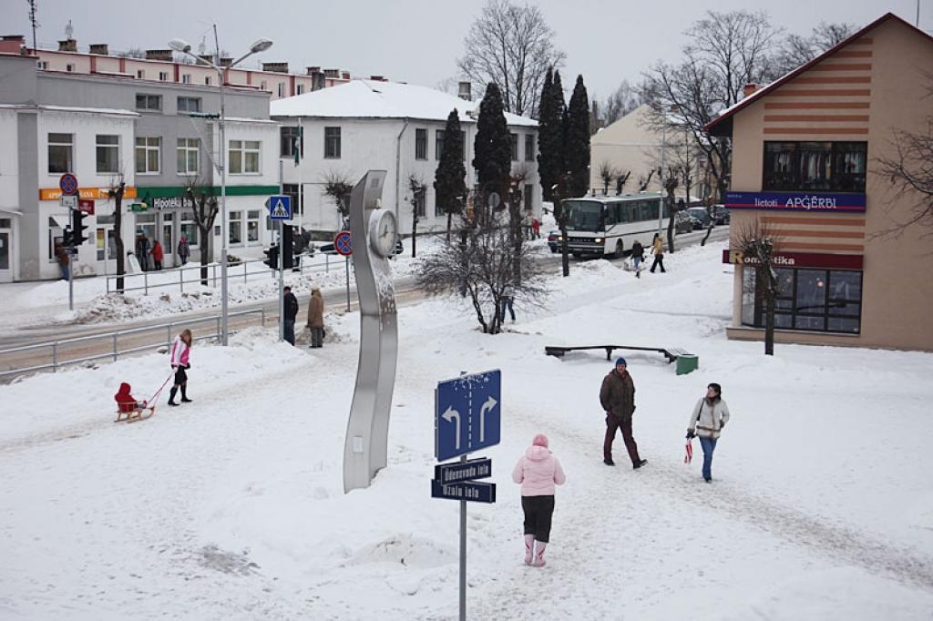 Piedzimst divreiz mazāk nekā nomirst