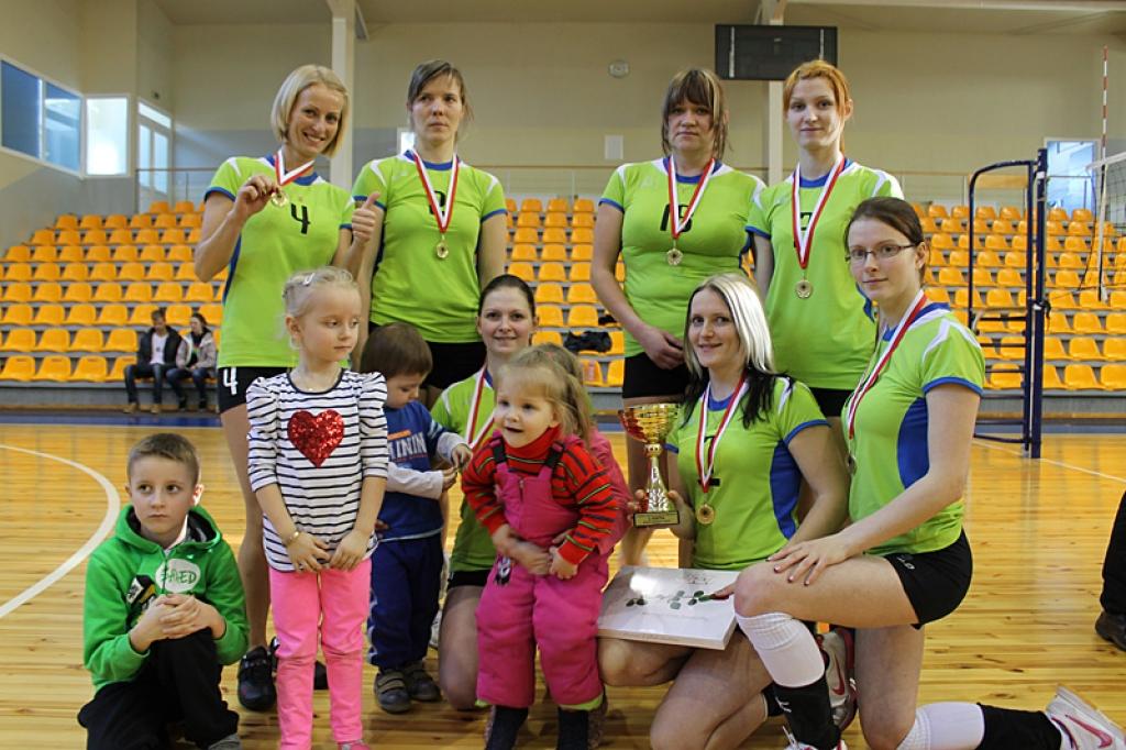 Volejbols: Gulbenes novada 2012./13.gada čempionāta uzvaras kausi ir sadalīti