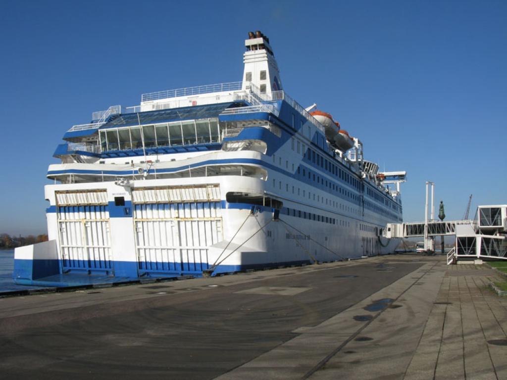 Ar “Tallink” uz Stokholmu!