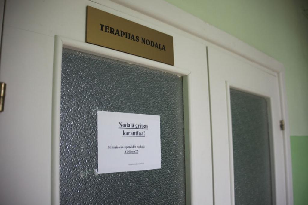 Mediķi tomēr atzīst: cūku gripa novadā ir