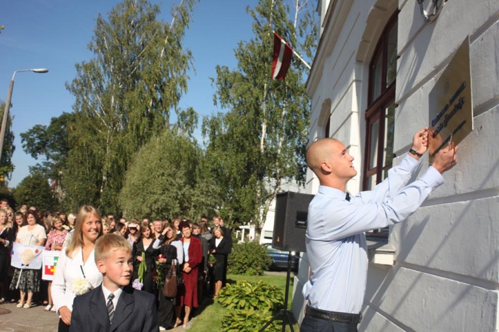 Novadā mācības sāk 3027 skolēni