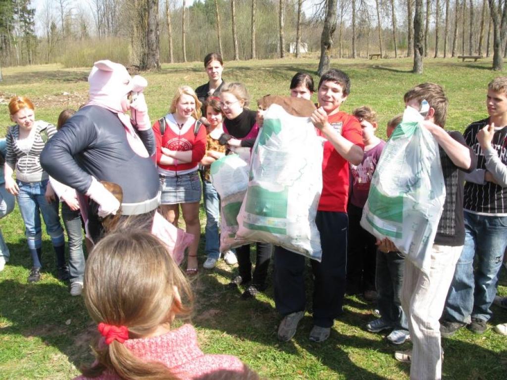 Viesojas rozā supervaronis