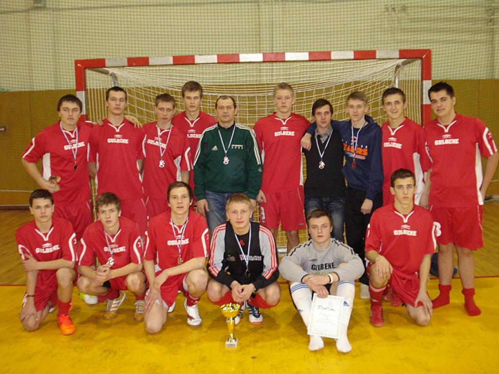 Telpu futbols: gulbeniešiem - sudraba godalgas