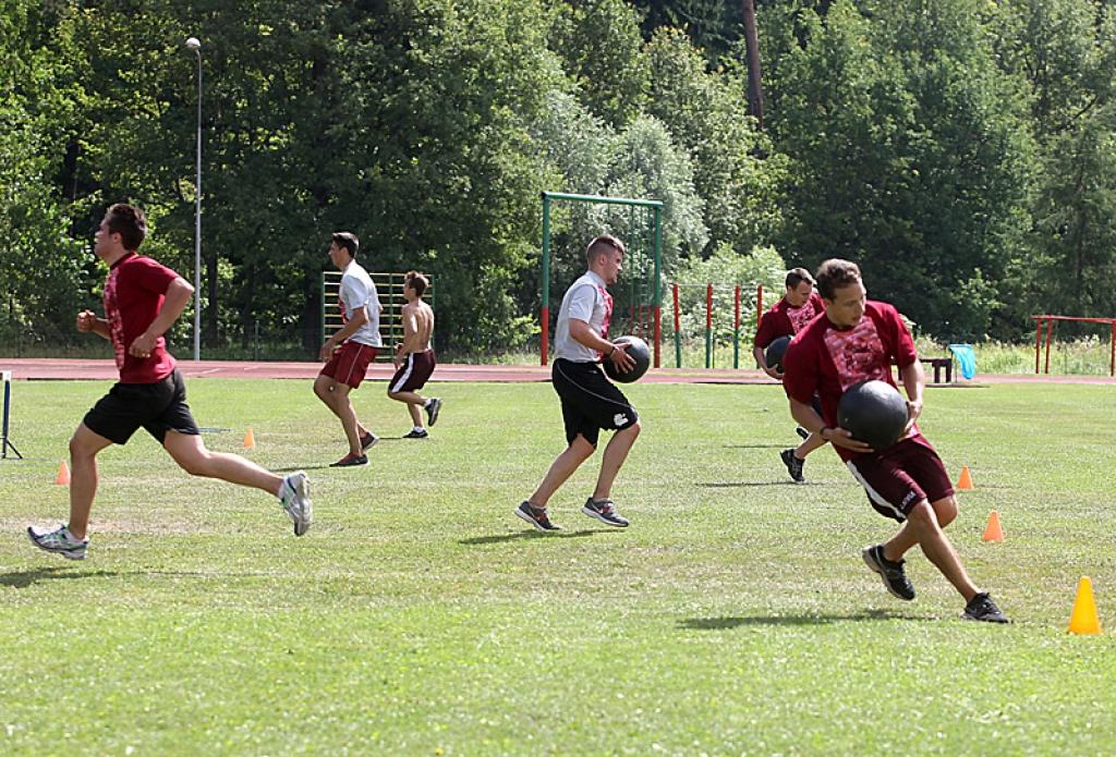 Gulbenē atkal trenējas HK “Rīga” hokejisti