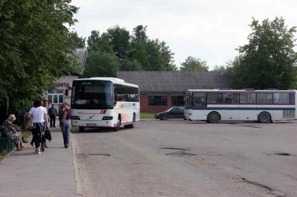 Uz Rīgu ar sabiedrisko transportu brauksim retāk