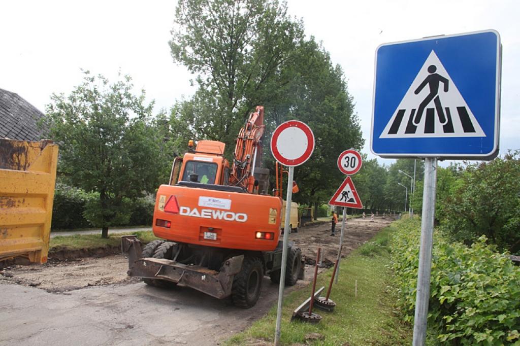 Rekonstruē vairākas ielas