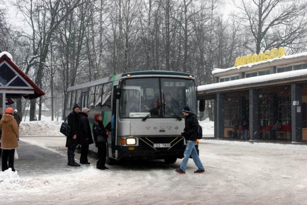 Tagad rajona padome atbildīga par pasažieru pārvādāšanu un autobusu maršrutiem