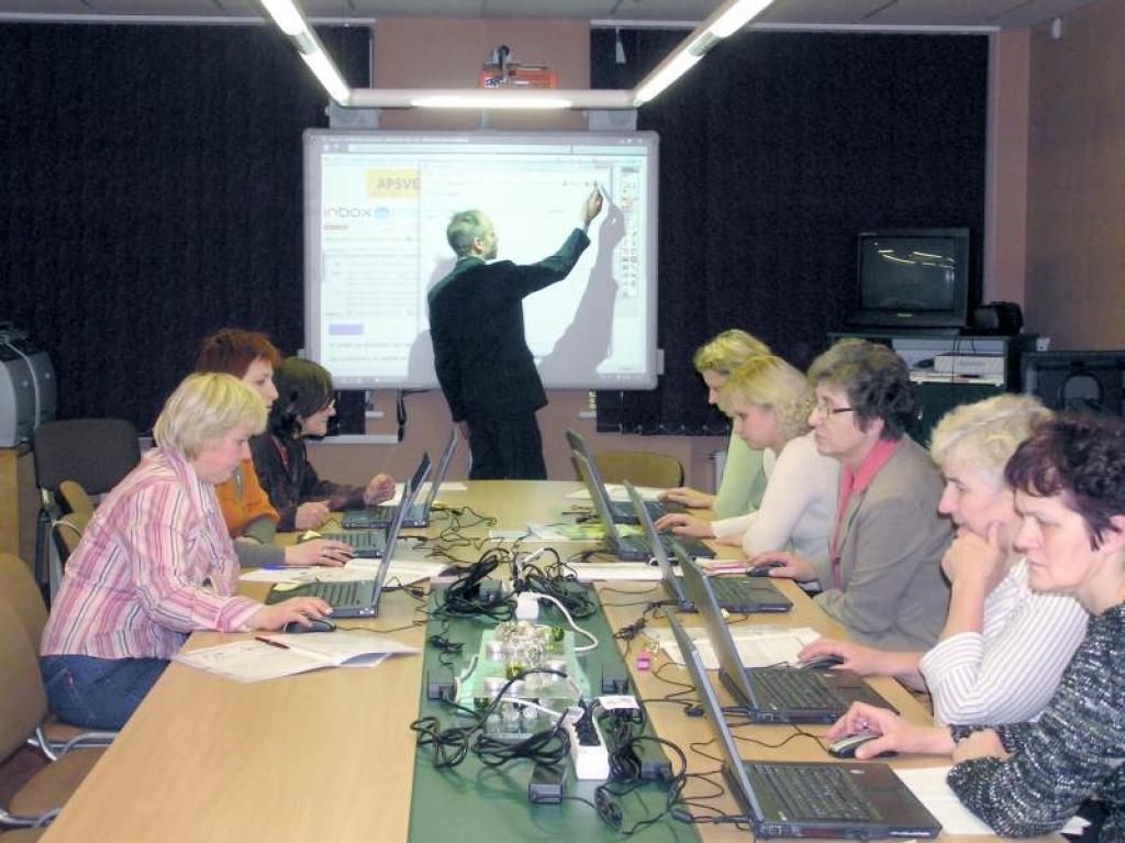 Gulbenes bibliotekā izveido reģionālo mācību centru