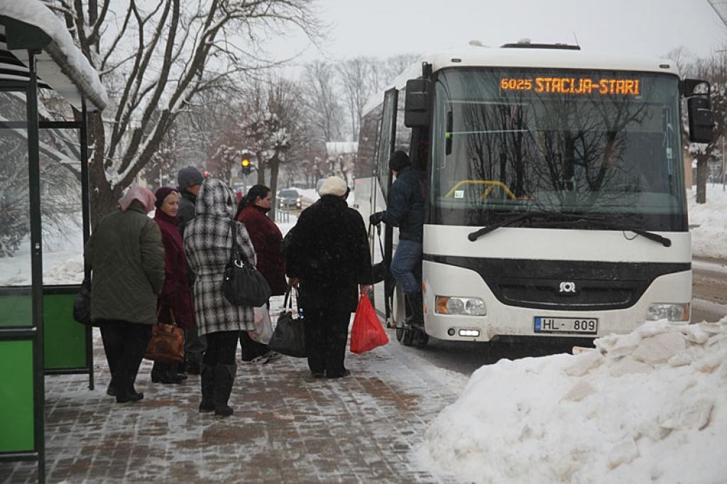 6.decembra "Dzirkstelē" lasiet: