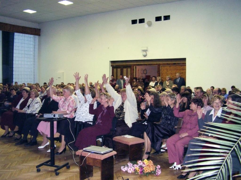 Jaungulbenes skola kavējas atmiņās