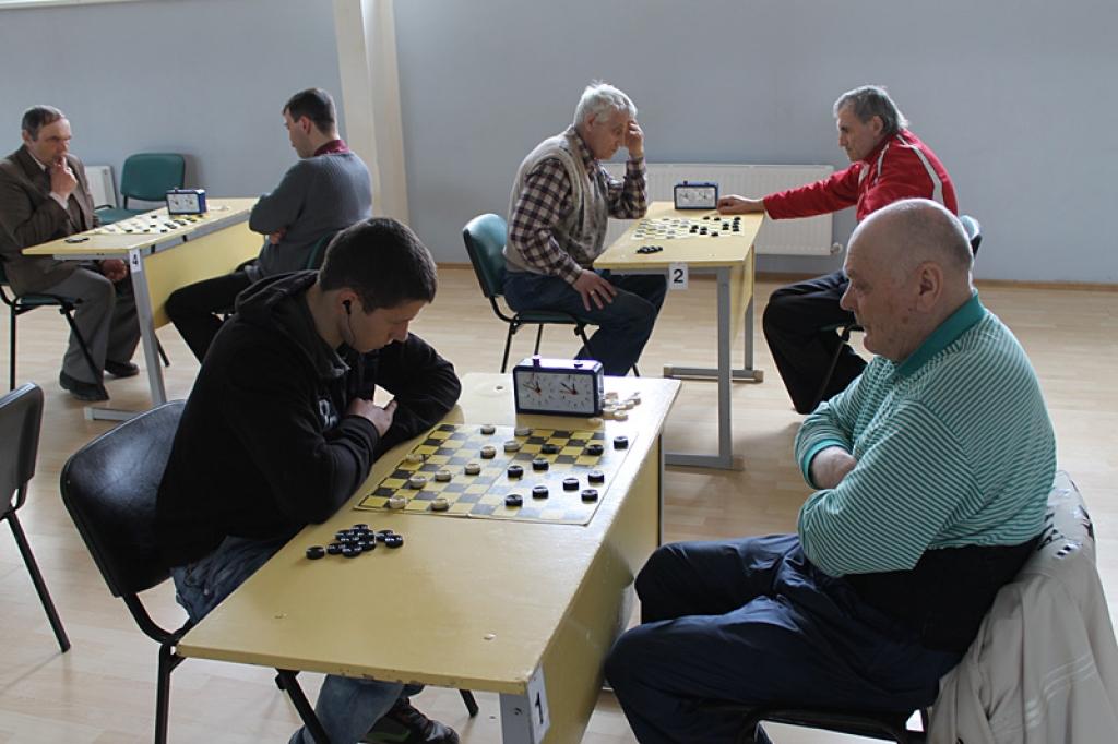 Gulbenieša Ilgvara Cimzes piemiņai veltītās sacensības simtlauciņu dambretē. 20.04.13