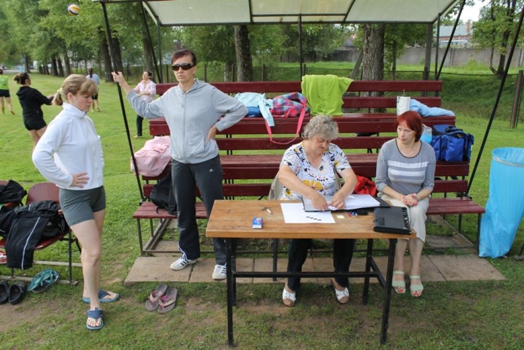 Kausa izcīņas sacensības smilšu volejbolā sieviešu komandām 26.08.12.