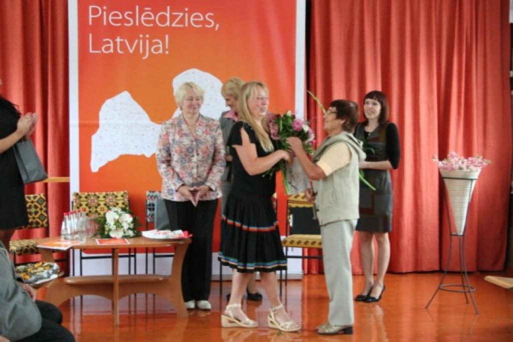 "Pieslēdzies, Latvija!" sertifikātu pasniegšana 15.08.12.