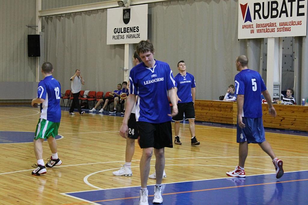 Novada basketbola čempionātā. 17. un 18.03.12