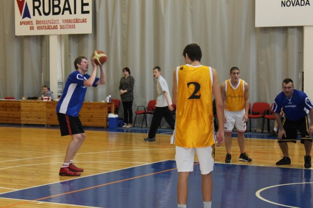 Gulbenes novada basketbola čempionāts 03.03.12.