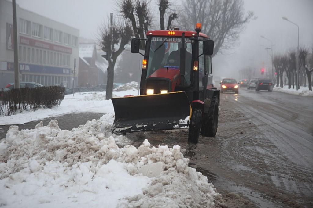 Uzsnieg pirmais kārtīgais sniegs. 2.01.12