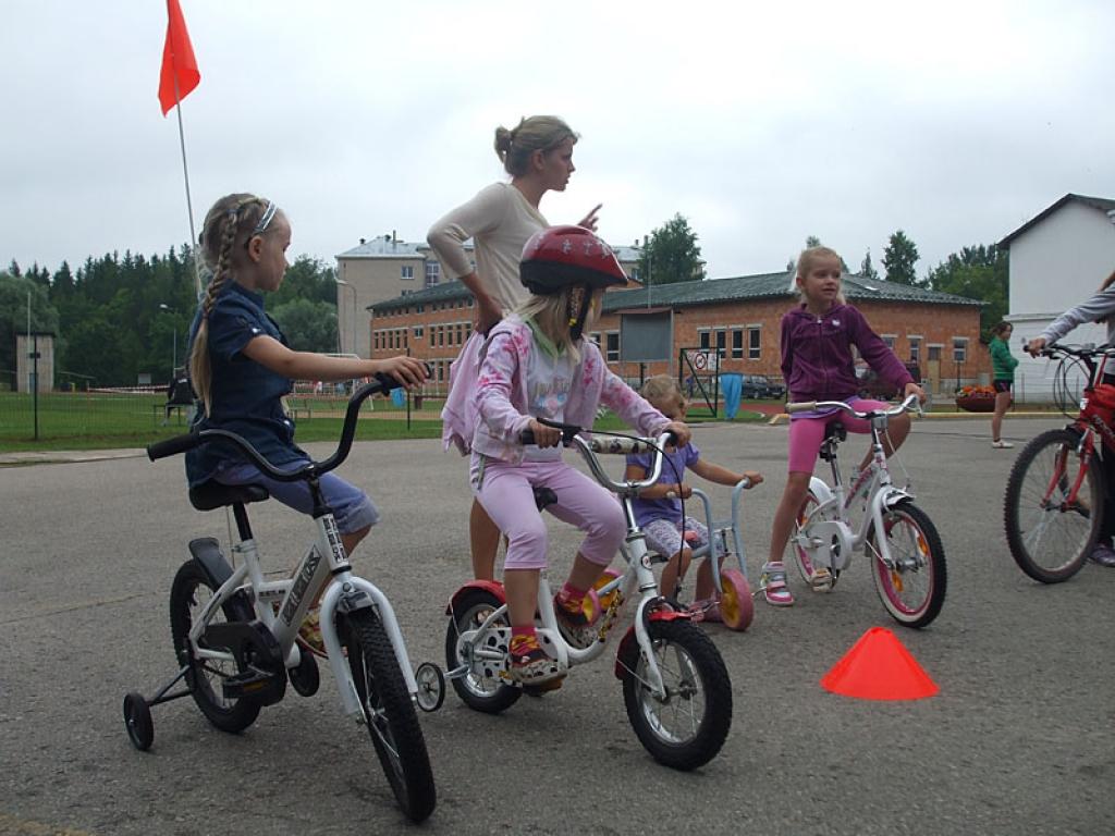 Gulbenes pilsētas vasaras sporta spēles. Riteņbraukšanas un miniorientēšanās sacensības. 10.07.11