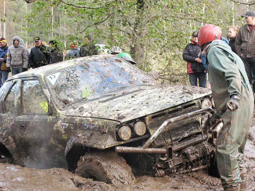 "Kurland Trophy". Latvijas trofi čempionāta pēdējā posmā spēkiem mērojas arī gulbenieši. 16.10.10