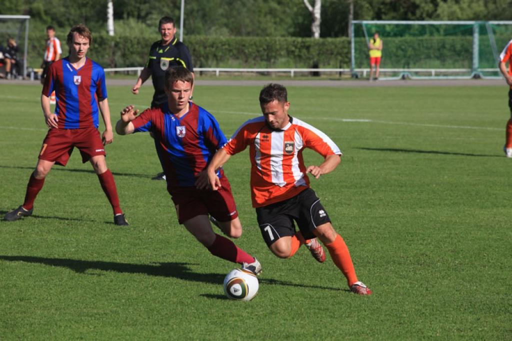 Latvijas 1.līgas Latvijas čempionāta spēle: FB "Gulbene 2005" un FK "Jelgava 2". 5.06.10