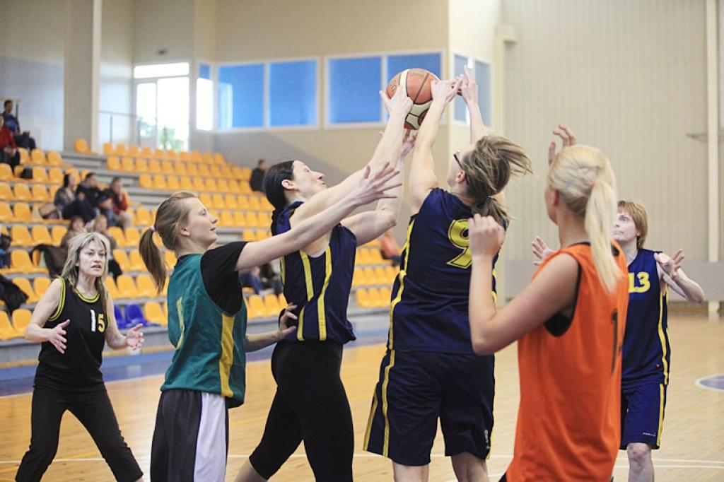 Gulbenes novada basketbola čempionāts (sievietes). 21.03.10