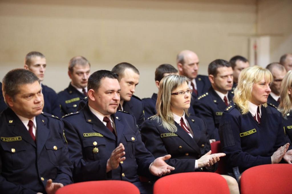 Policija svin profesijas svētkus. 04.12.09