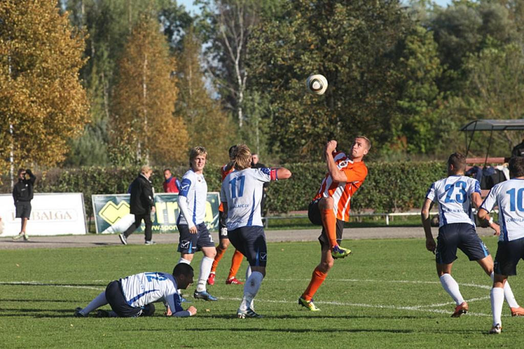 Futbols: "Jūrmala"  gulbeniešus uzvar ar vieniem vārtiem (papildināts)