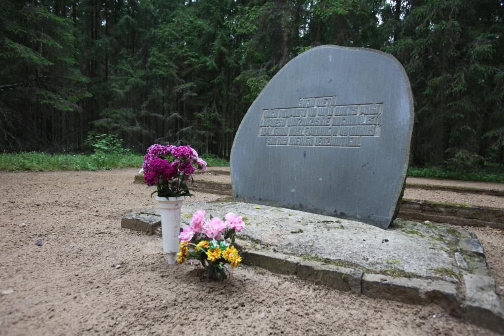 Ebreju masu kapi Litenē ir gandrīz aizmirsti