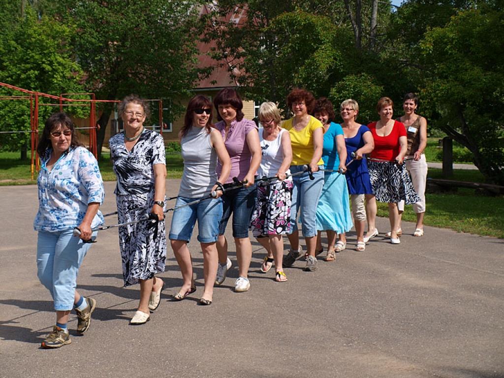 Vasaras skolā arī gulbenietes
