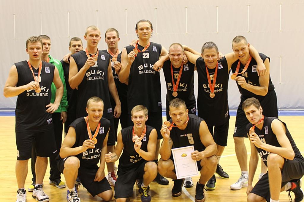 Latvijas III Olimpiāde: mūsu basketbolisti iegūst trešo vietu