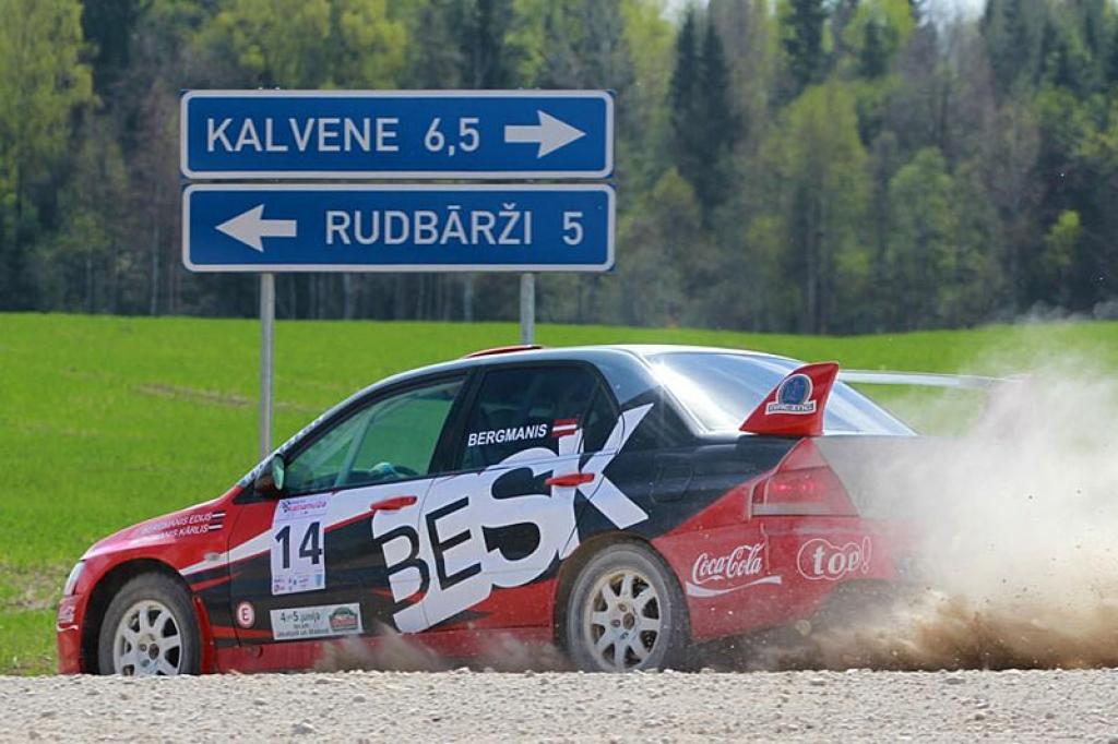 Apžilbini brāļus Bergmaņus rallijsprintā „Gulbis 2012”